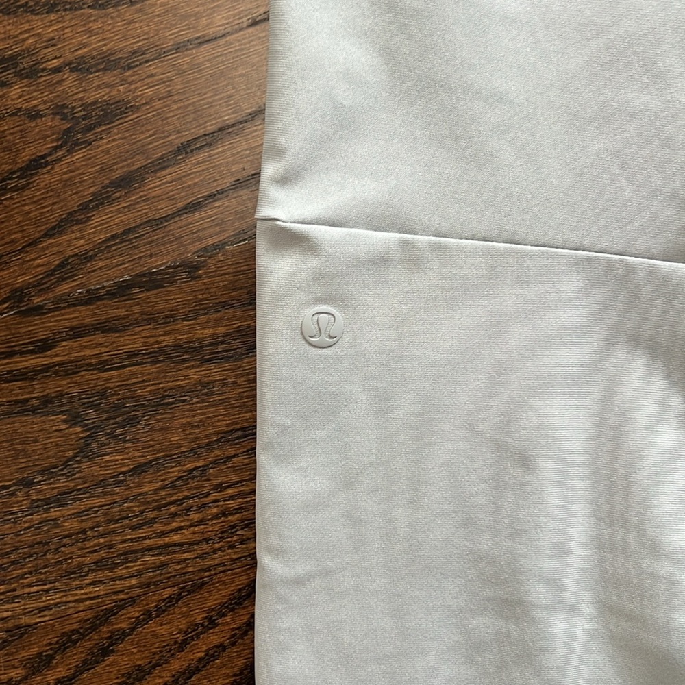 Lululemon light grey joggers - Picture 4 of 4